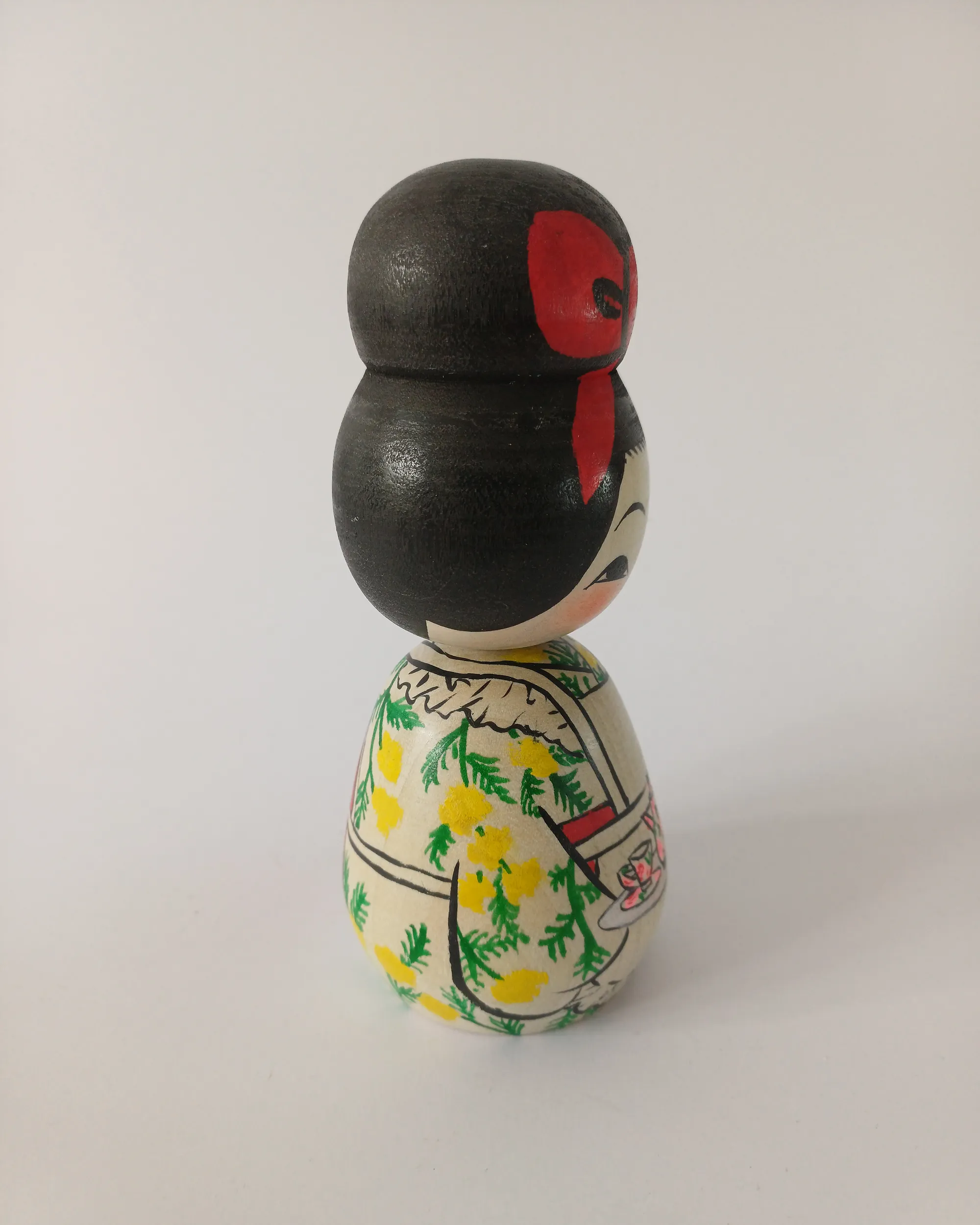 Kokeshi Tōgatta "Mimosa" de Komatsu Rika 小松里佳 - 15cm – Image 4