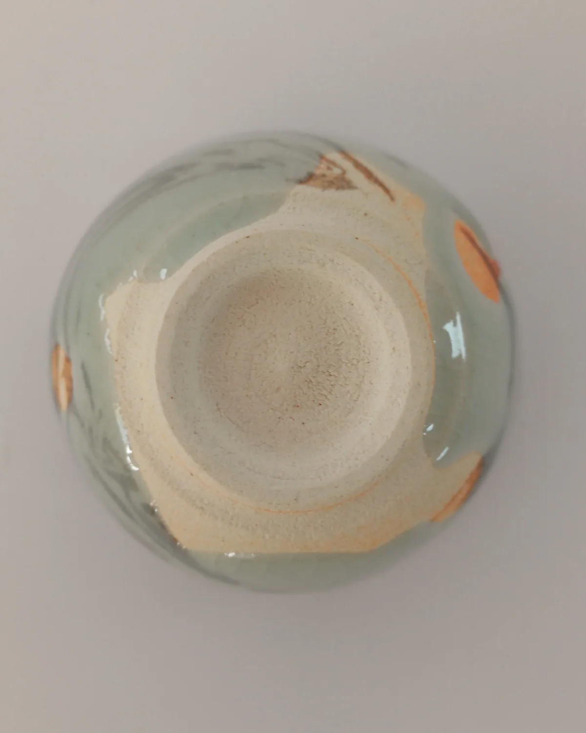 Coupe à saké en neriage, Guinomi, par Tsukioka Saburō 月岡三郎 – Image 9